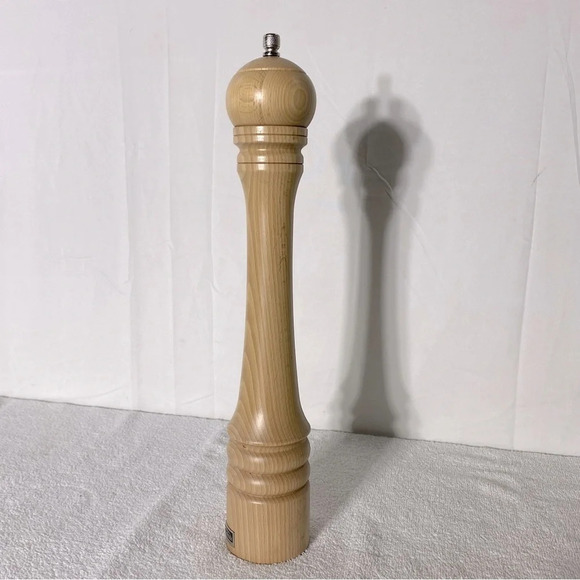 Vintage Trudeau 16” Blonde Wood Pepper Grinder Pepper Mill - Picture 3 of 14